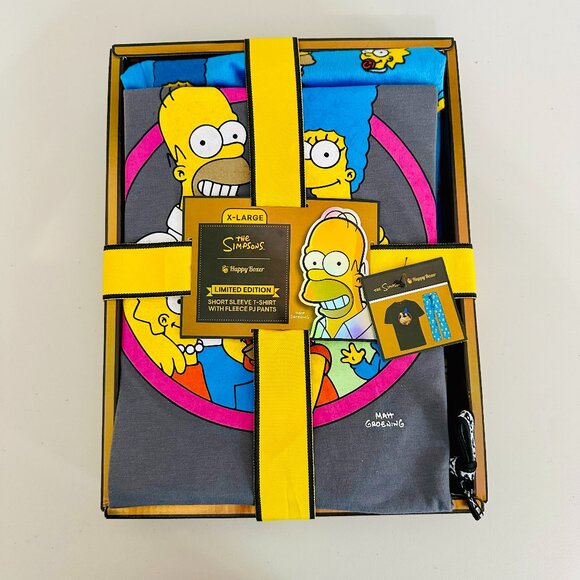 THE SIMPSONS MARGE HOMER BART LISA MAGGIE 2-PIECE  T-SHIRT + FLEECE PJ PANTS - Picture 1 of 5